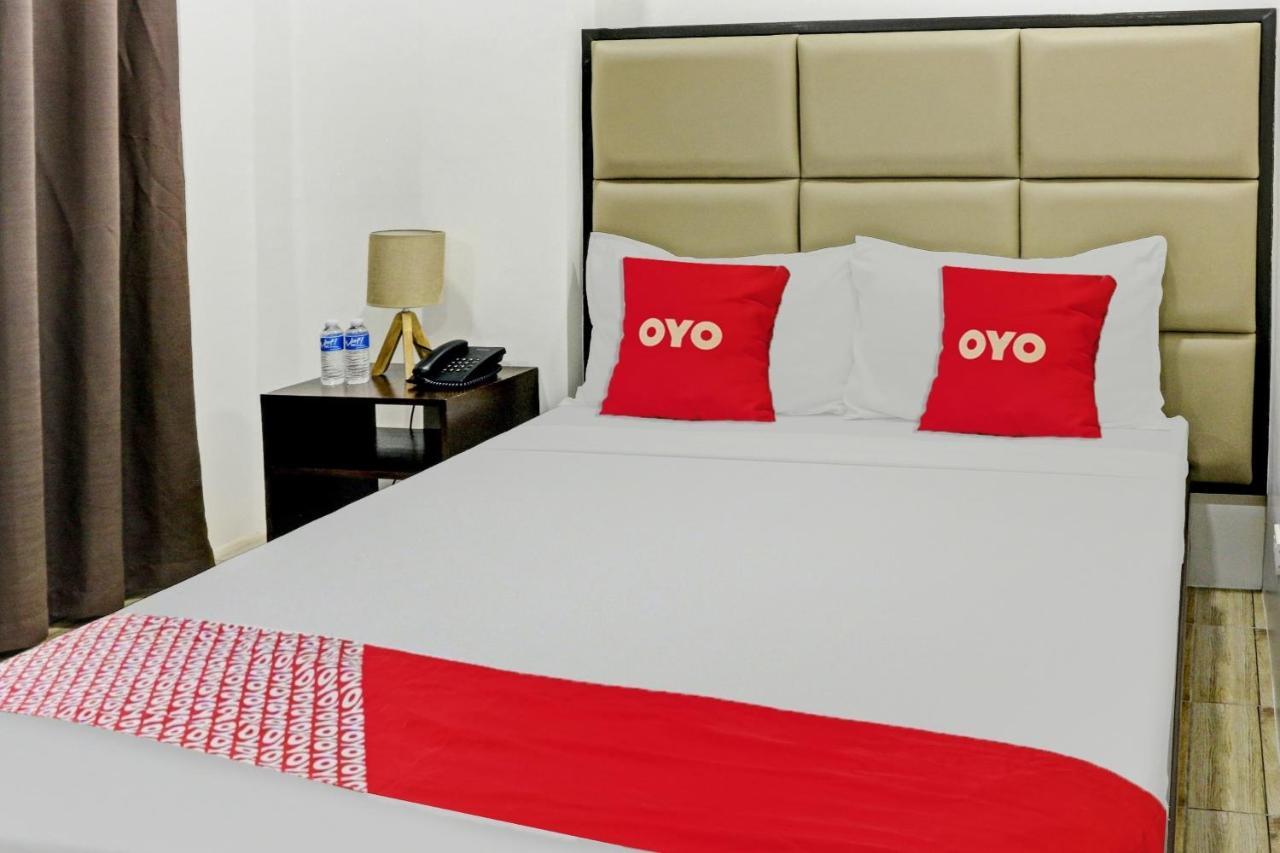 Oyo 869 Jnv ドリーム ホテル スービック エクステリア 写真